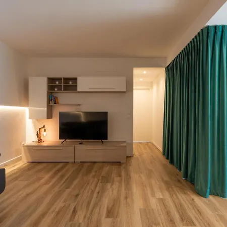 Brezza Di Lago-3 By Interhome *