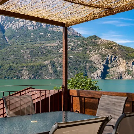 Dom wakacyjny Brezza Di Lago-3 By Interhome